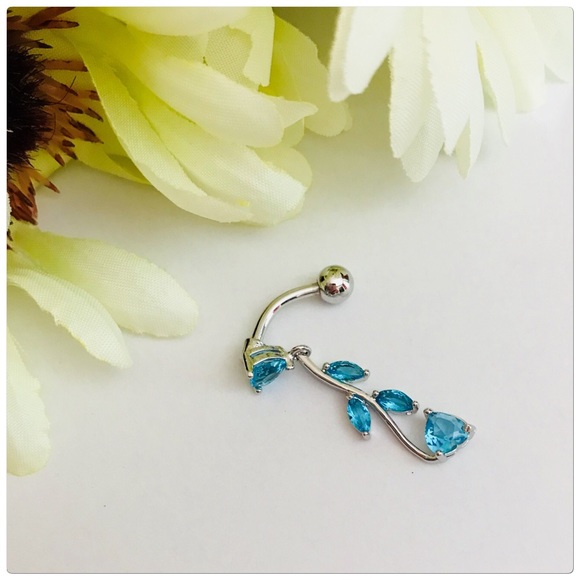 NWT Chic Blue Rhinestones Belly Ring - Picture 3 of 9